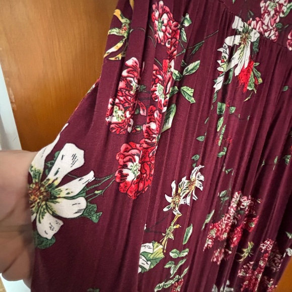 Floral Burgundy Maxi Dress - Picture 4 of 8